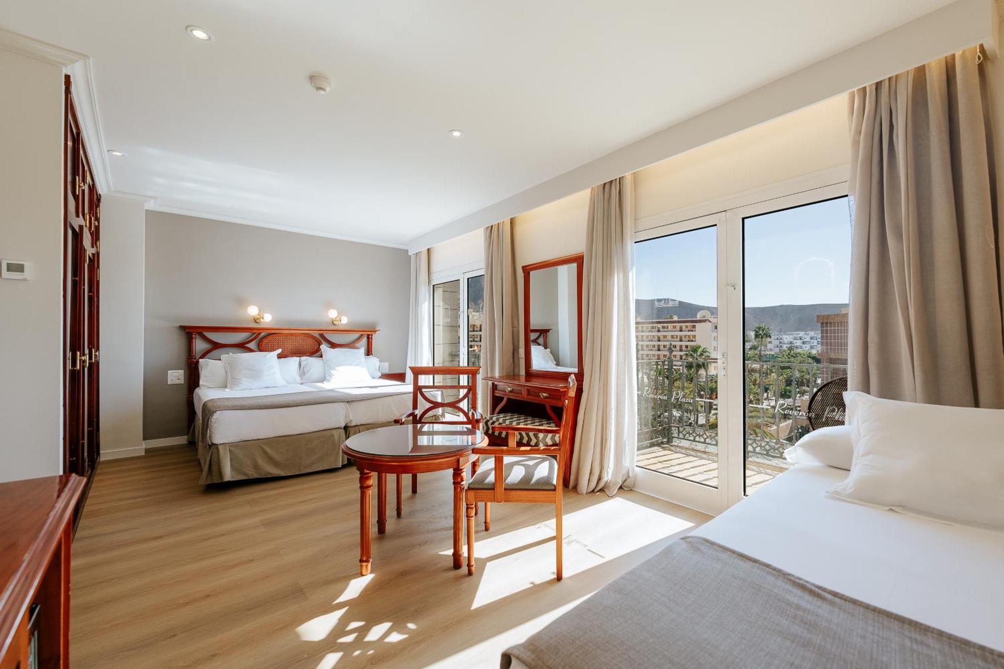 Hotel Reveron Plaza Los Cristianos (Tenerife) Exterior foto